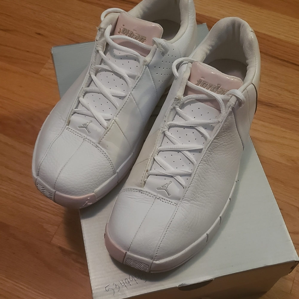 Nike Jordan Team Elite II Low Girl Shoes